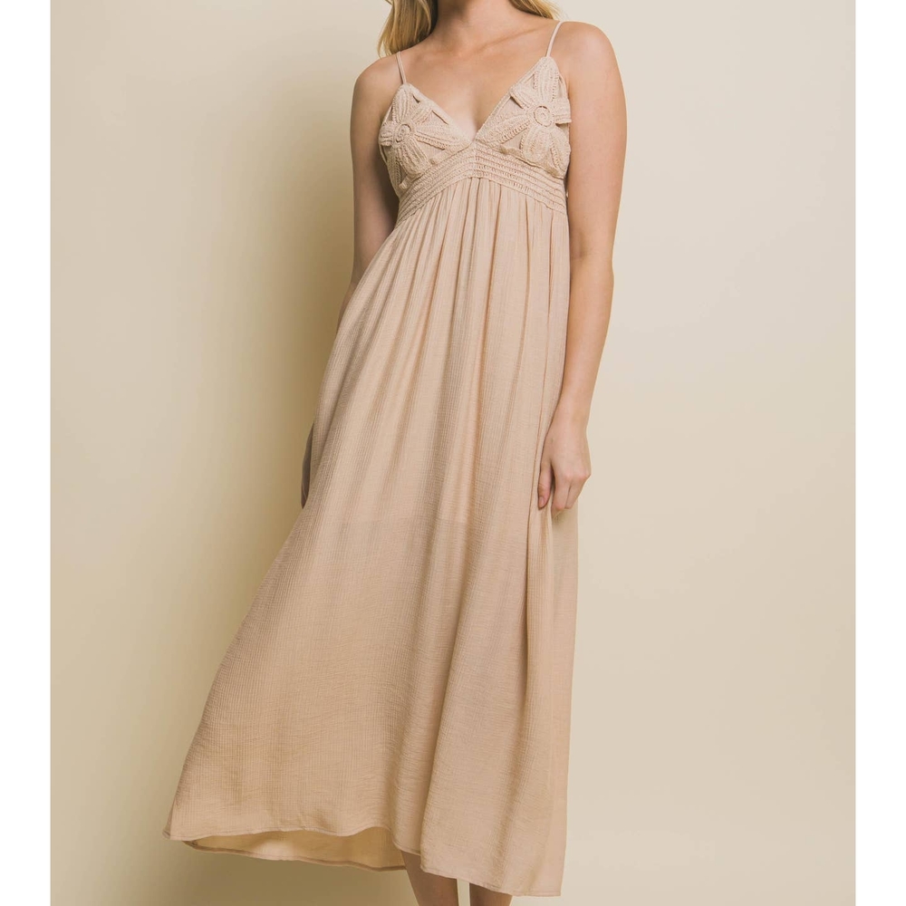 Love Tree Cream Maxi Dress with Elegant Detailing